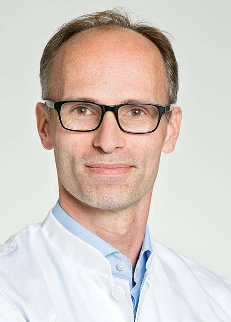 PD Dr. Bastian Marquaß, specialist for orthopaedics in Freiburg